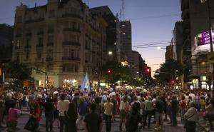 Građani Argentine izašli na ulice zbog najavljenih poskupljenja